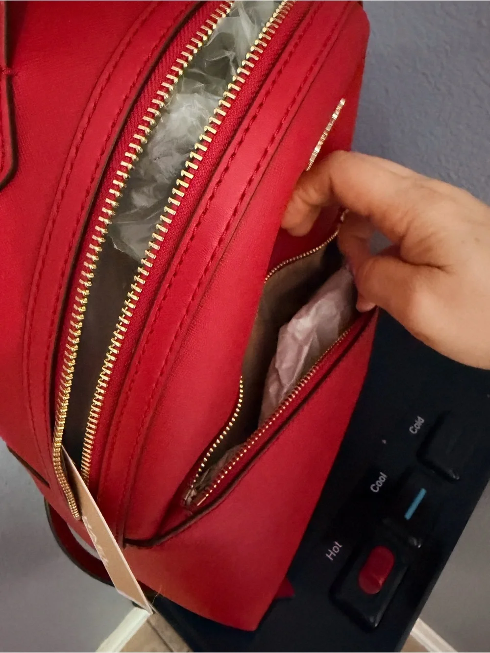 Michael Kors Red Saffiano Leather - Picture 6 of 6